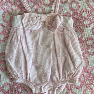 Adorable Ruffle Butts seersucker romper! Size 6-12 months